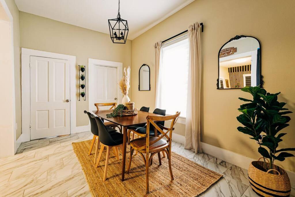 Close To Downtown San Antonio,Tx With Private Backyard And Firepit Экстерьер фото