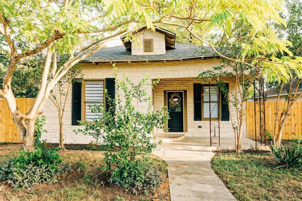 Close To Downtown San Antonio,Tx With Private Backyard And Firepit Экстерьер фото